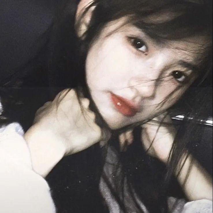 无边春色戏两儍