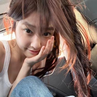 小犬与女孩
